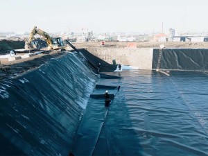 Watervoorraadbekkens in HDPE-folies in aanleg Watervoorraadbekkens in HDPE-folies - Oostende door Geolock