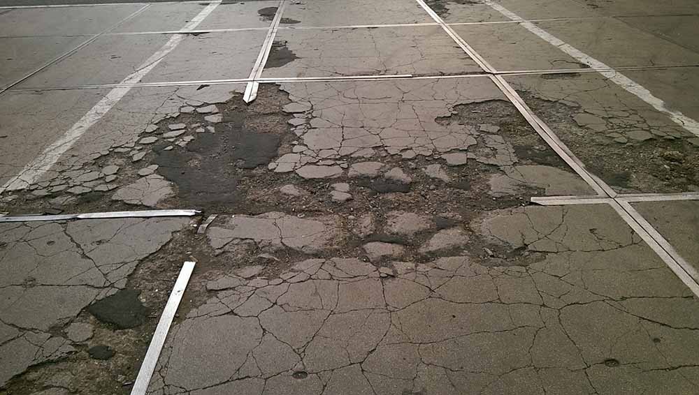 Industriële herstellingen van beton, vloerplaten en voegen